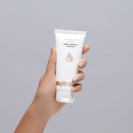 INTIMATE MOISTURISING sikosító Tube 100mL